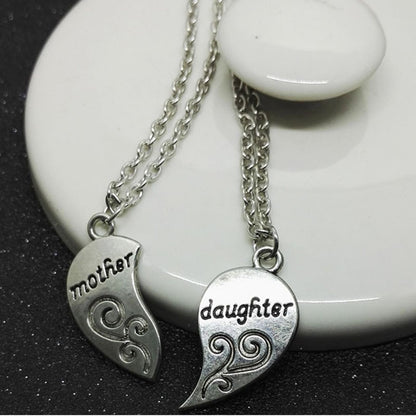 IRAMAT 2pcs Antique Silver-plated Necklace Fashionable Mother Beautiful Daughter Combination For Love Parent Child Style Jewelry Mother's Day Gift