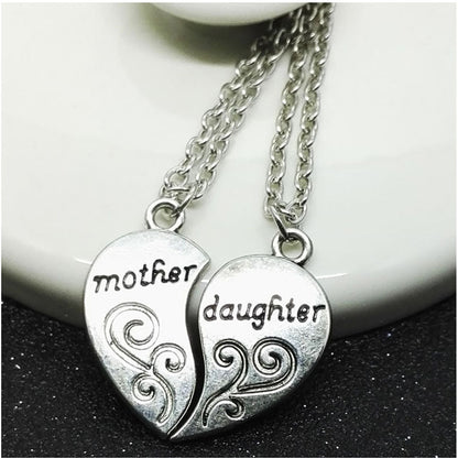 IRAMAT 2pcs Antique Silver-plated Necklace Fashionable Mother Beautiful Daughter Combination For Love Parent Child Style Jewelry Mother's Day Gift