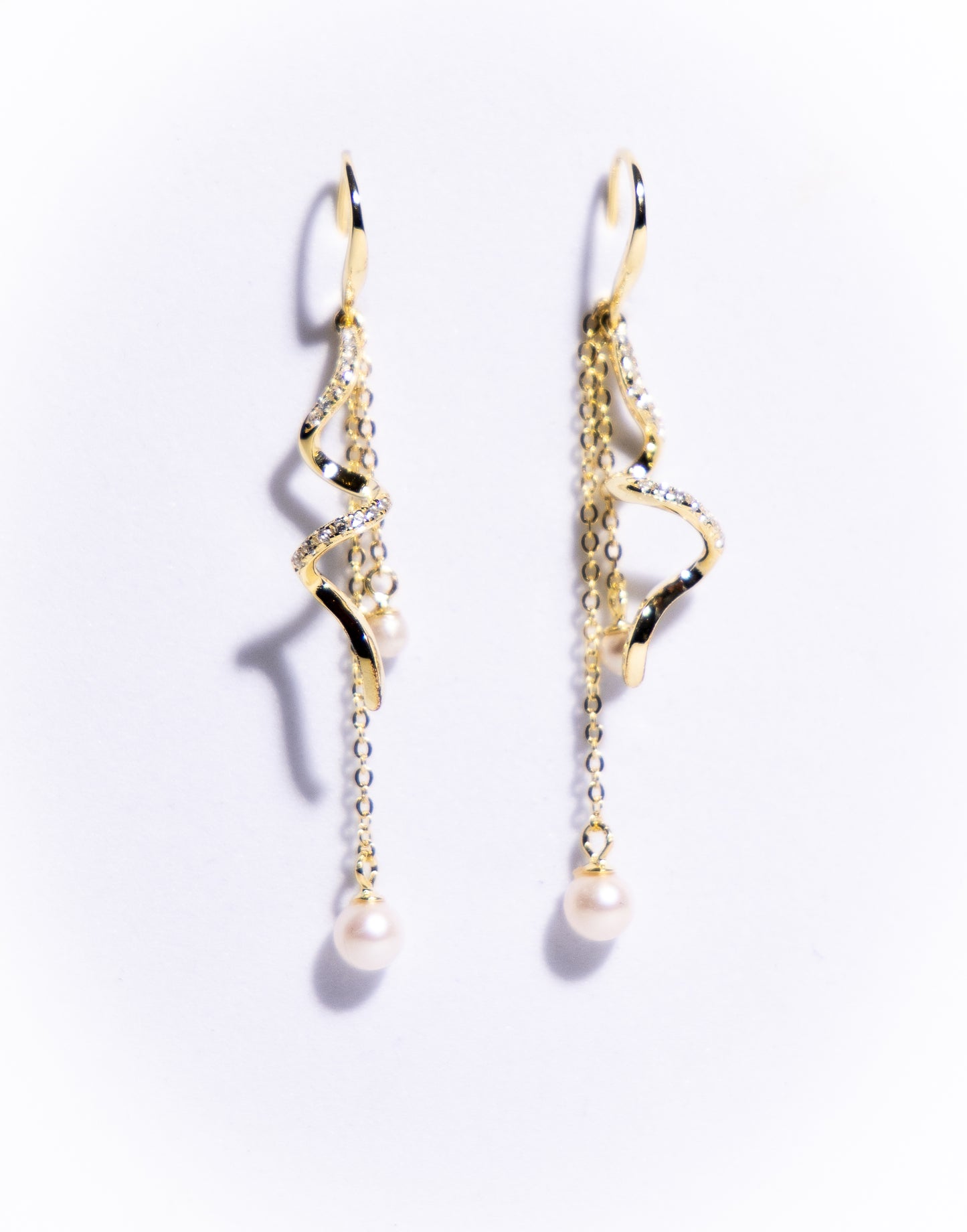 Chic White Pearl Earrings in 925 Silver with Gold Finish