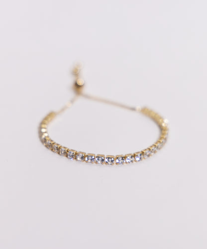 Elegant Tennis Bracelet in 18K Gold Plating