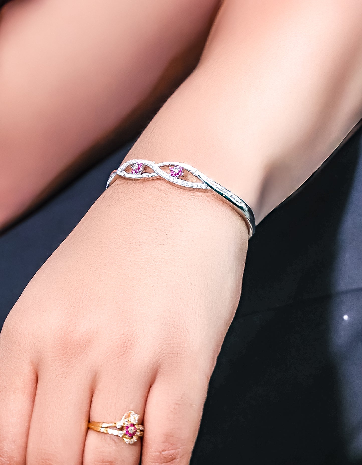 Sterling Silver 925 Flower Bangle with Adorable Eye Design - A Radiant Symbol of Love and Commitment for Her