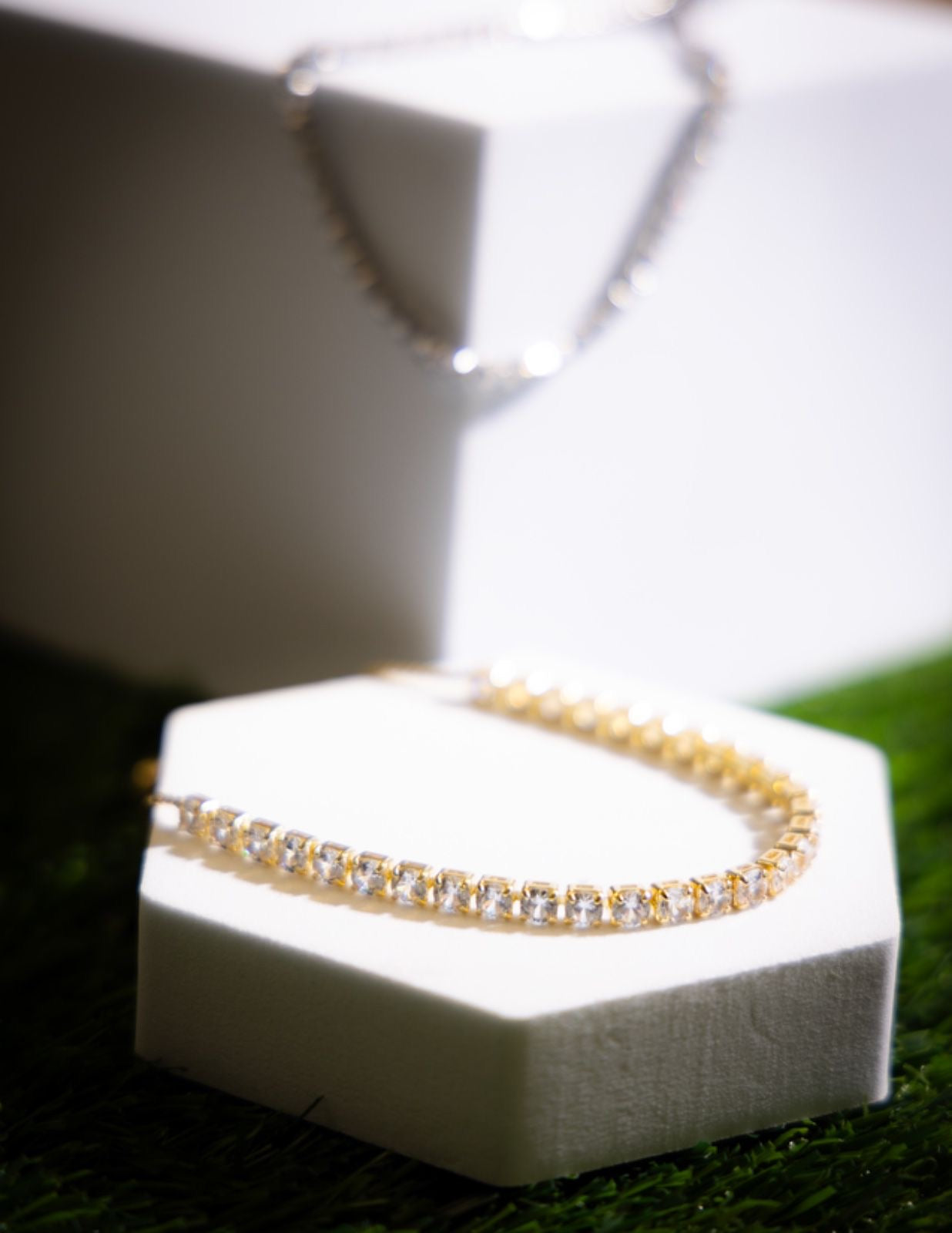 Elegant Tennis Bracelet in 18K Gold Plating